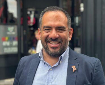 قطر سجن أجني 6 أشهر لاستخدامه جرايندر