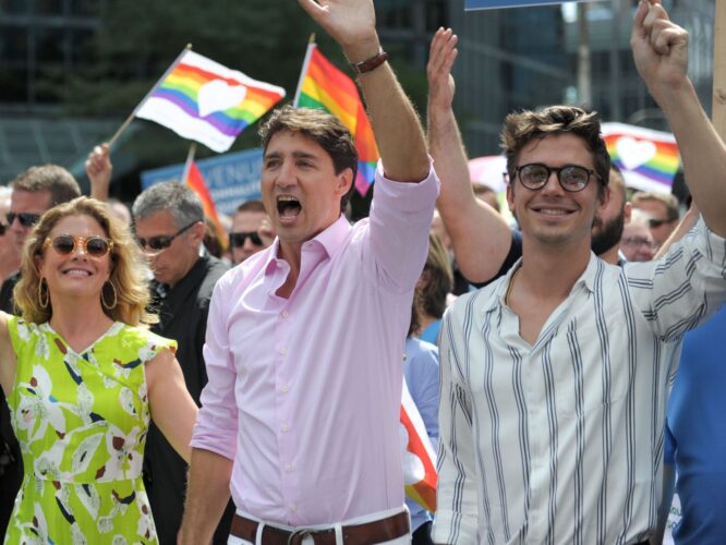 مسيرة الفخر