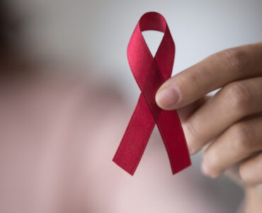 فيروس نقص المناعة (HIV)
