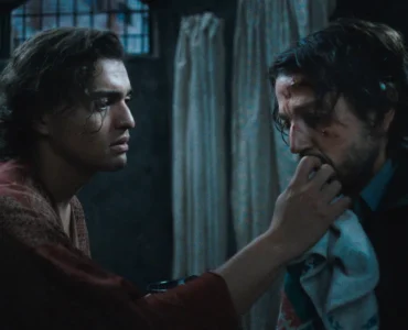 قبلة امرأة العنكبوت