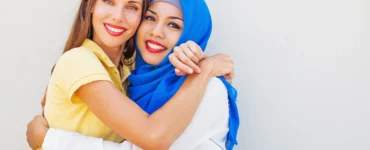 ليزبيان lesbian: دليل عربي يشرح معنى الكلمة وهوية المثليات والكويريات