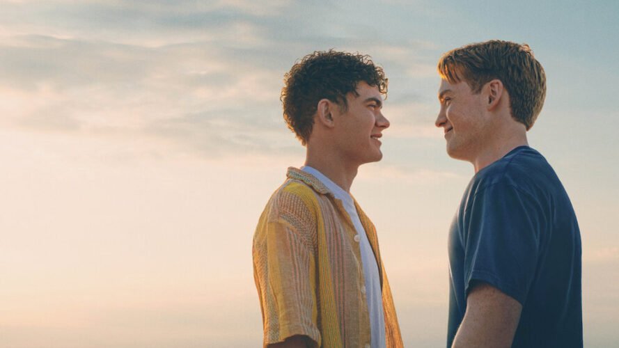فيلم Heartstopper Forever مع نيك نيلسون وتشارلي سبرينج في الفصل الأخير من قصة حبهما